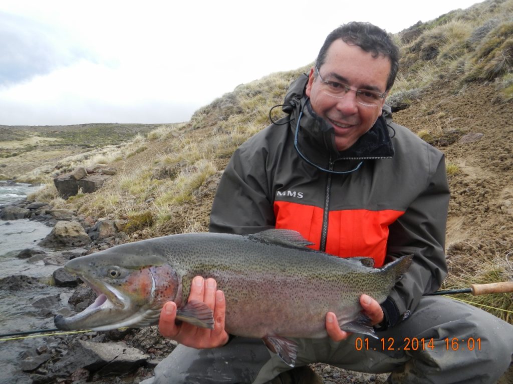 um Salve para outro grande pescador.